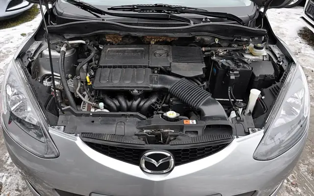 MAZDA 2 1.3 90th Anniversary