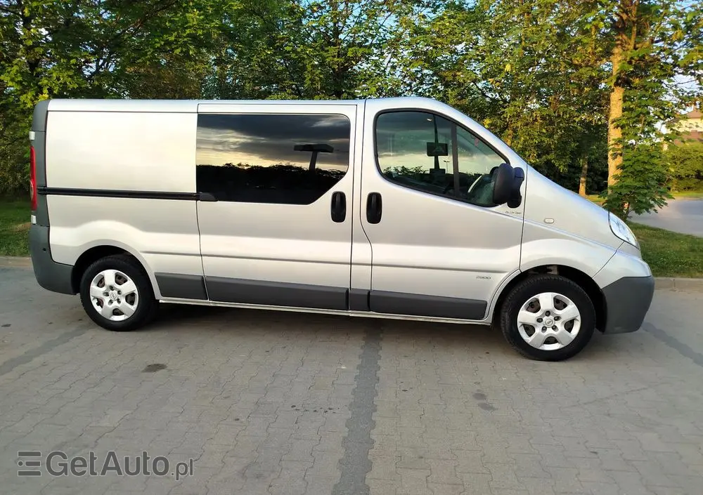 OPEL Vivaro 