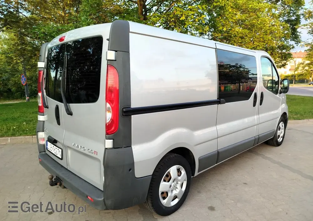 OPEL Vivaro 
