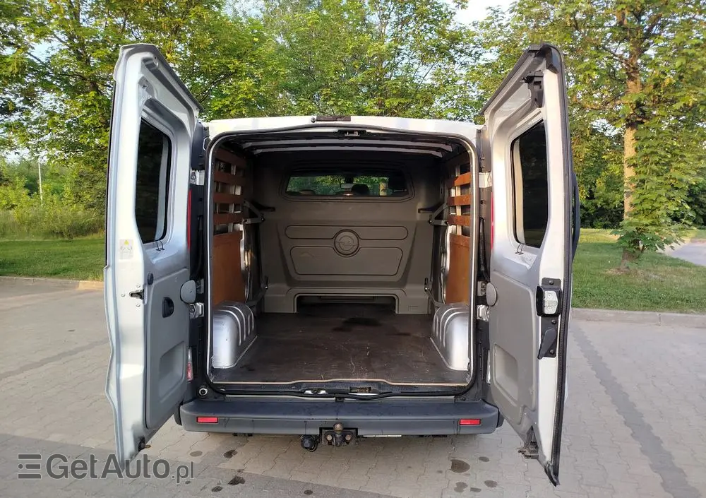OPEL Vivaro 