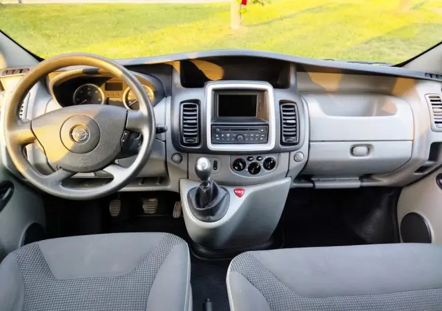 OPEL Vivaro 