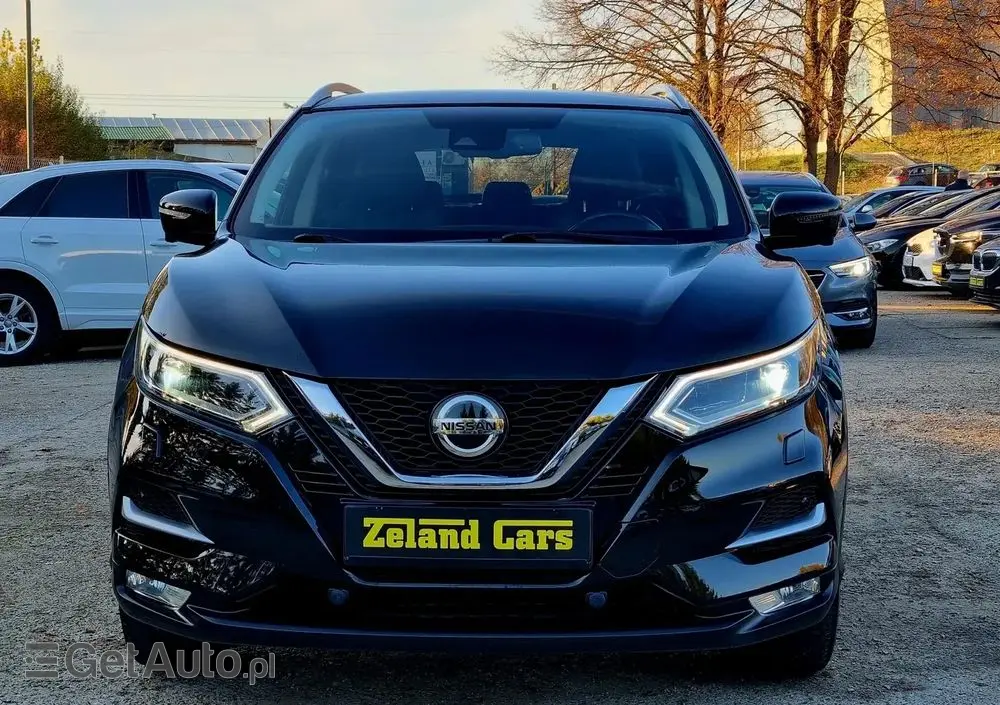 NISSAN Qashqai 1.2 DIG-T Tekna
