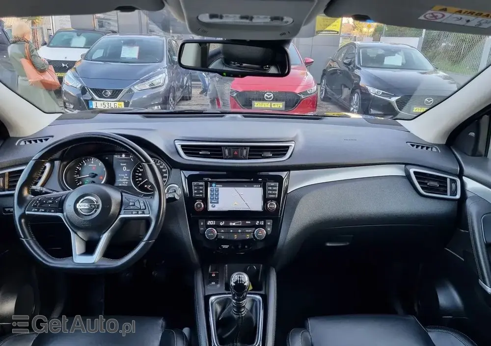 NISSAN Qashqai 1.2 DIG-T Tekna