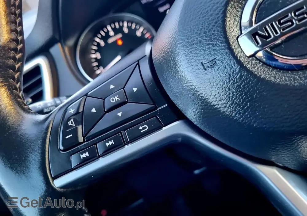 NISSAN Qashqai 1.2 DIG-T Tekna