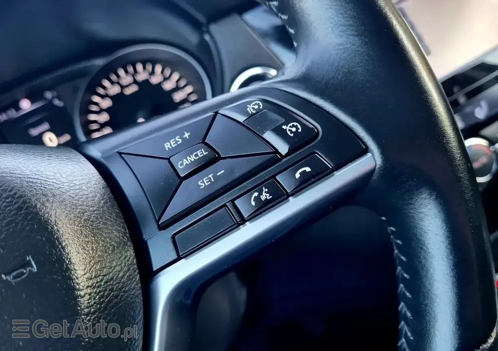 NISSAN Qashqai 1.2 DIG-T Tekna