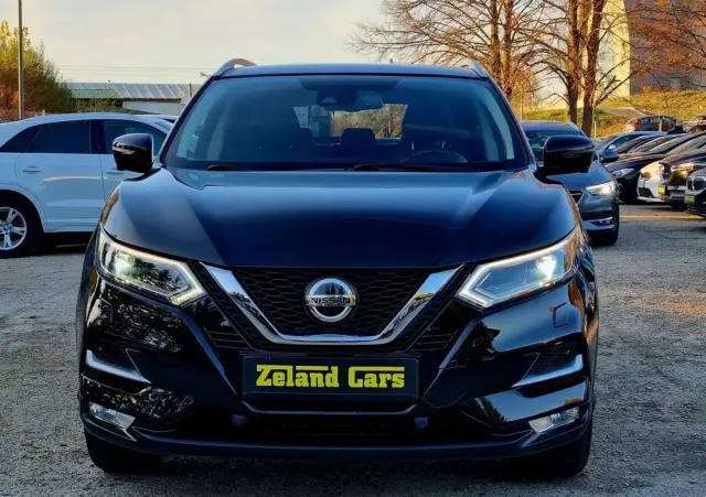 NISSAN Qashqai 1.2 DIG-T Tekna