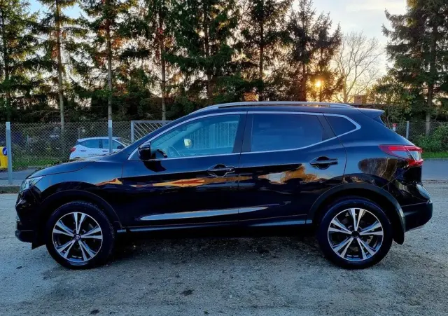 NISSAN Qashqai 1.2 DIG-T Tekna