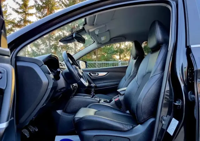 NISSAN Qashqai 1.2 DIG-T Tekna