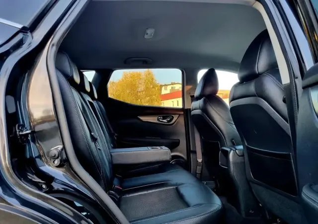 NISSAN Qashqai 1.2 DIG-T Tekna