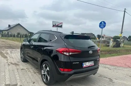 HYUNDAI Tucson 