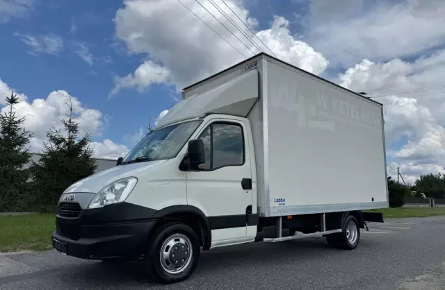 IVECO 35 Daily 
