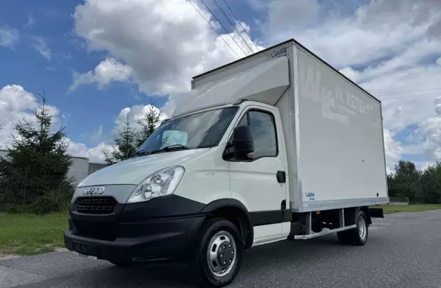 IVECO 35 Daily 