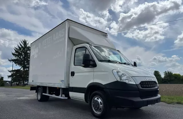 IVECO 35 Daily 