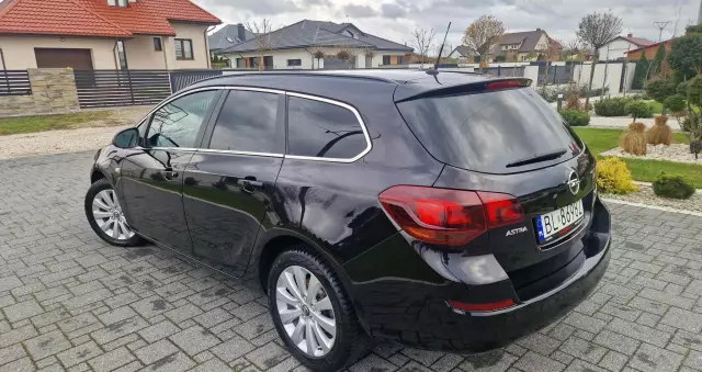 OPEL Astra 1.7 CDTI Caravan DPF Cosmo