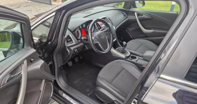 OPEL Astra 1.7 CDTI Caravan DPF Cosmo