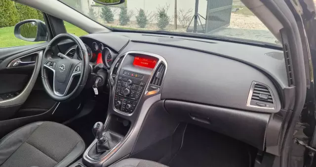 OPEL Astra 1.7 CDTI Caravan DPF Cosmo