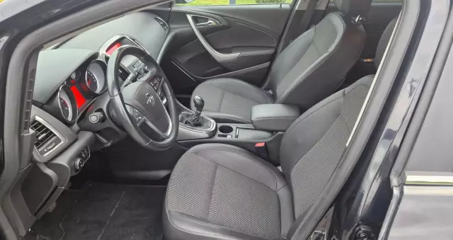 OPEL Astra 1.7 CDTI Caravan DPF Cosmo