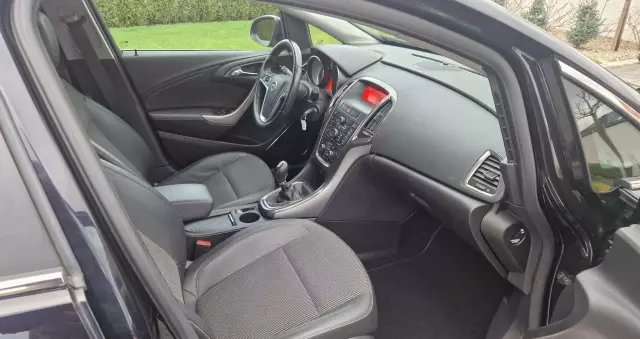 OPEL Astra 1.7 CDTI Caravan DPF Cosmo