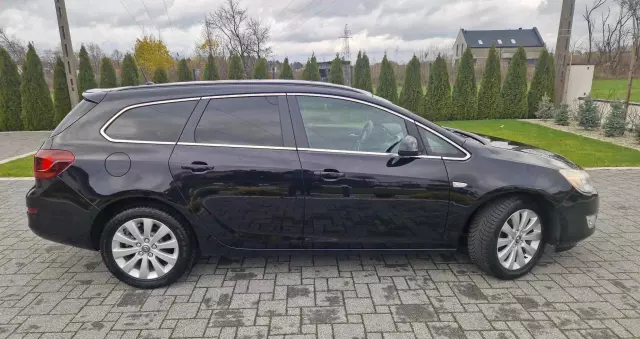 OPEL Astra 1.7 CDTI Caravan DPF Cosmo