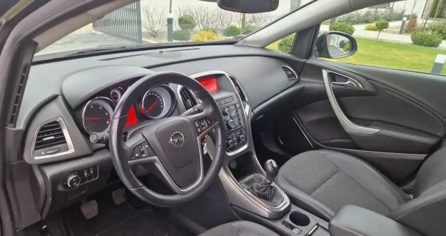 OPEL Astra 1.7 CDTI Caravan DPF Cosmo