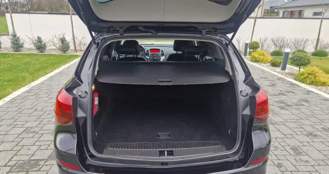 OPEL Astra 1.7 CDTI Caravan DPF Cosmo