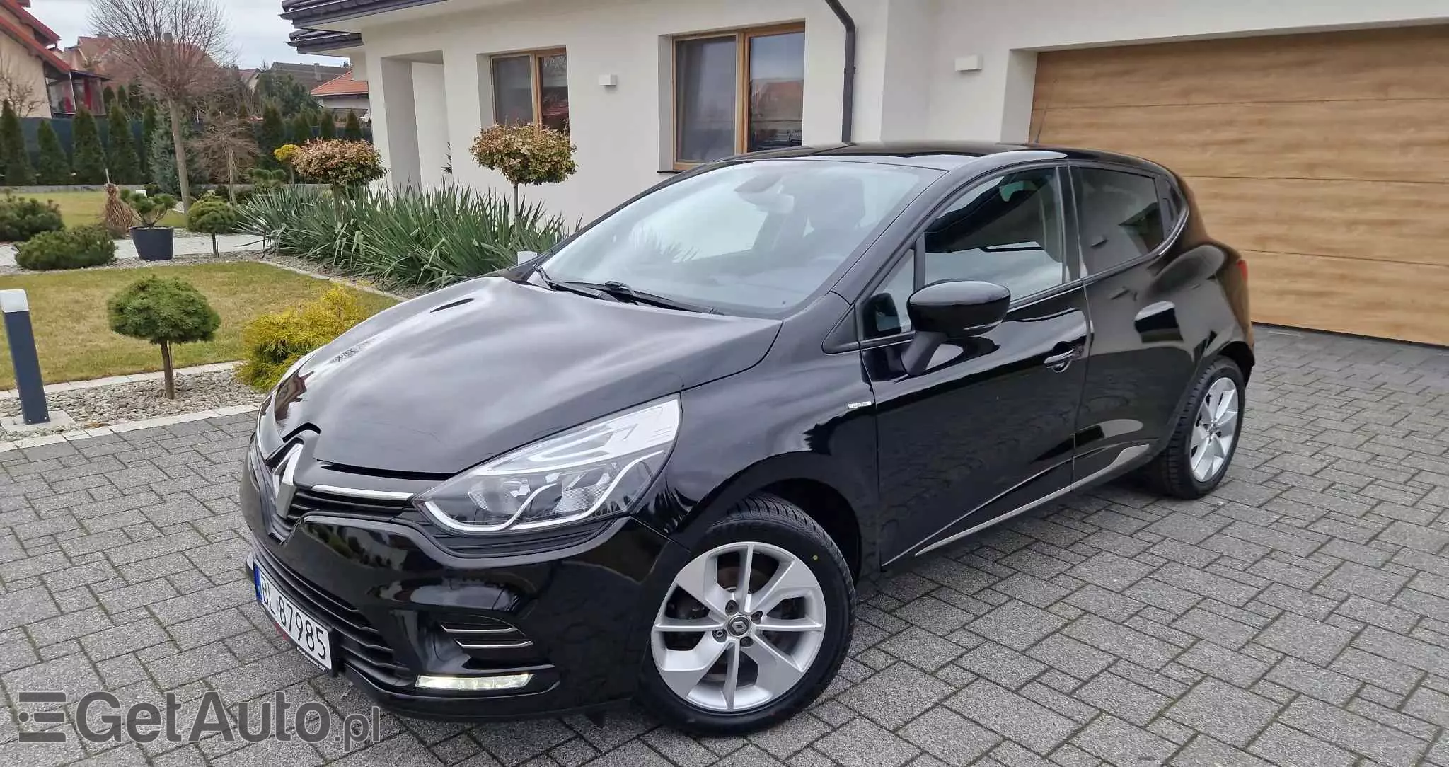 RENAULT Clio 1.2 16V 75 Limited