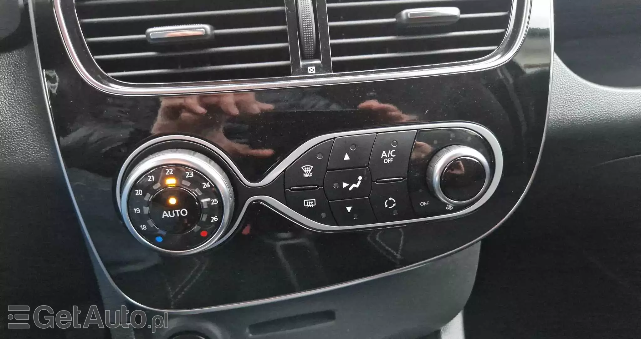 RENAULT Clio 1.2 16V 75 Limited