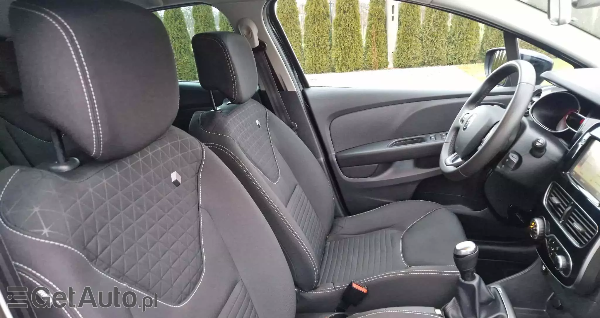 RENAULT Clio 1.2 16V 75 Limited