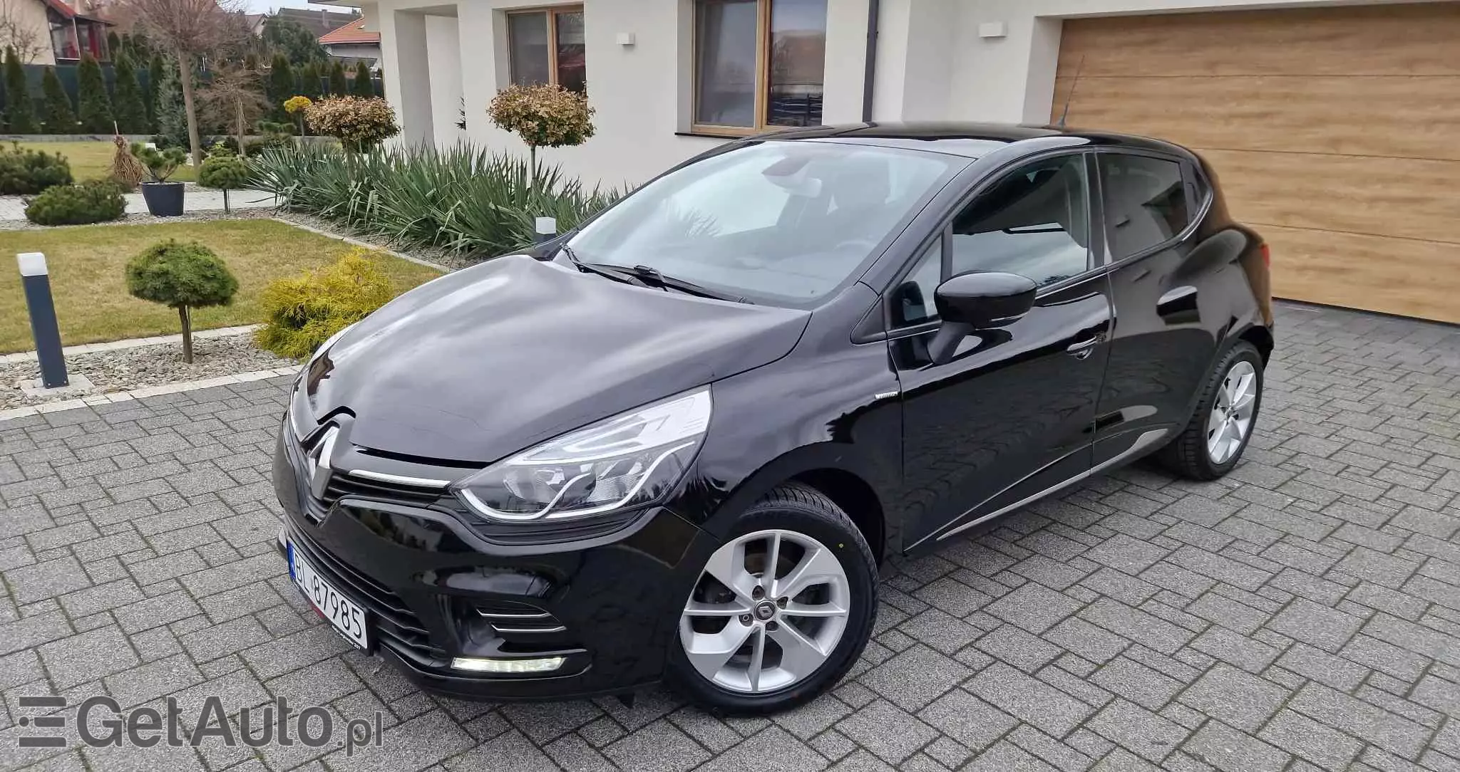 RENAULT Clio 1.2 16V 75 Limited