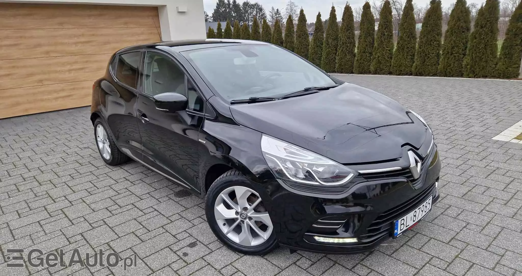 RENAULT Clio 1.2 16V 75 Limited