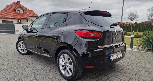RENAULT Clio 1.2 16V 75 Limited