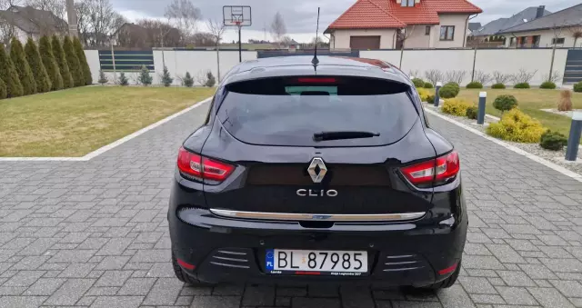 RENAULT Clio 1.2 16V 75 Limited