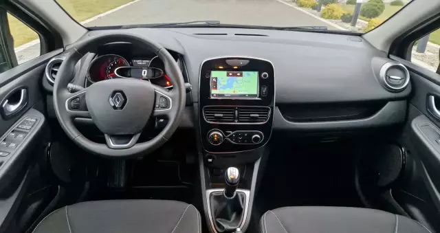 RENAULT Clio 1.2 16V 75 Limited