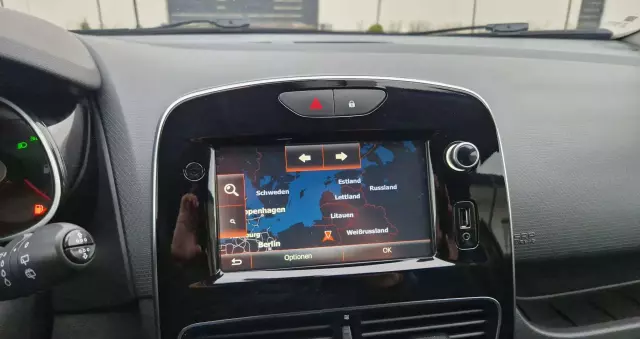 RENAULT Clio 1.2 16V 75 Limited