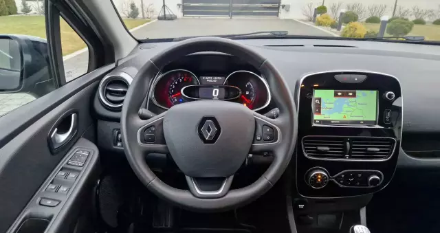 RENAULT Clio 1.2 16V 75 Limited