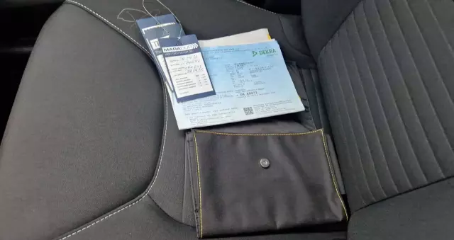 RENAULT Clio 1.2 16V 75 Limited