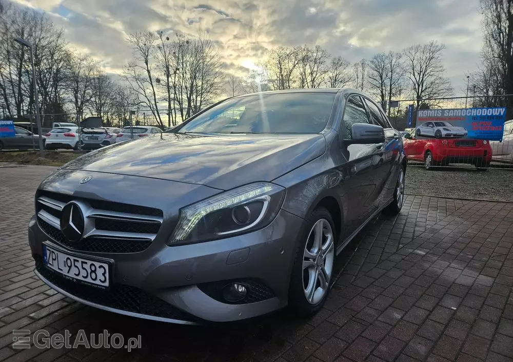 MERCEDES-BENZ Klasa A 200 (BlueEFFICIENCY) Urban