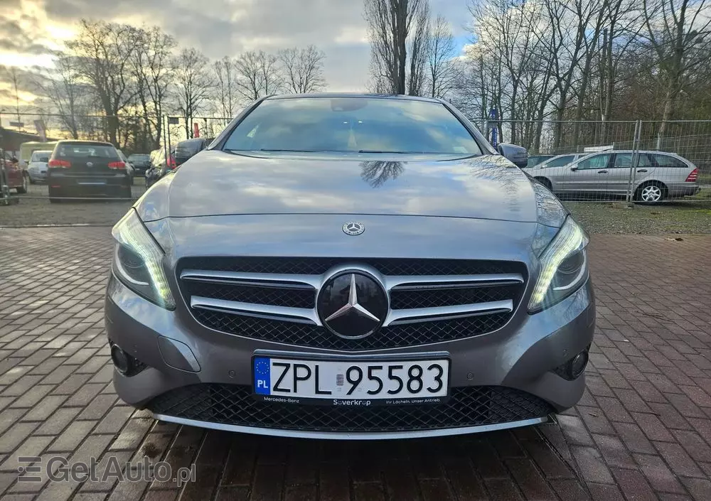 MERCEDES-BENZ Klasa A 200 (BlueEFFICIENCY) Urban