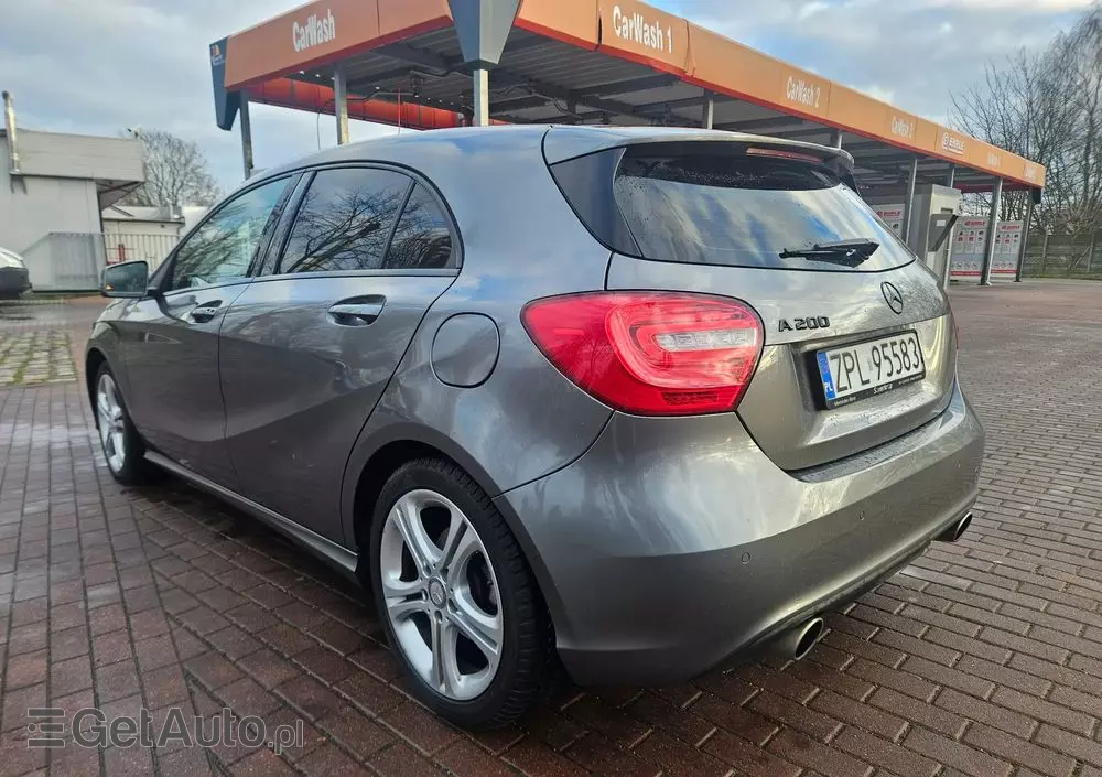 MERCEDES-BENZ Klasa A 200 (BlueEFFICIENCY) Urban