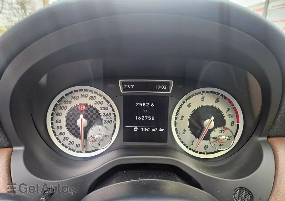 MERCEDES-BENZ Klasa A 200 (BlueEFFICIENCY) Urban