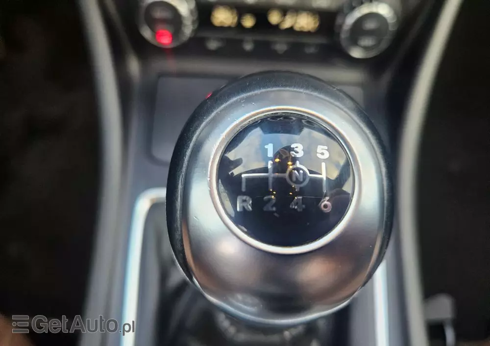 MERCEDES-BENZ Klasa A 200 (BlueEFFICIENCY) Urban