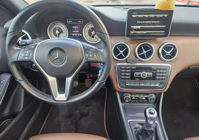 MERCEDES-BENZ Klasa A 200 (BlueEFFICIENCY) Urban