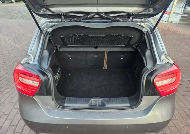 MERCEDES-BENZ Klasa A 200 (BlueEFFICIENCY) Urban