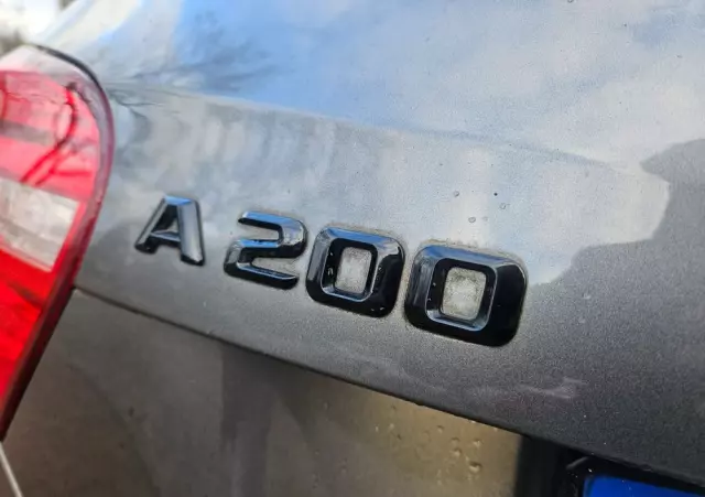 MERCEDES-BENZ Klasa A 200 (BlueEFFICIENCY) Urban