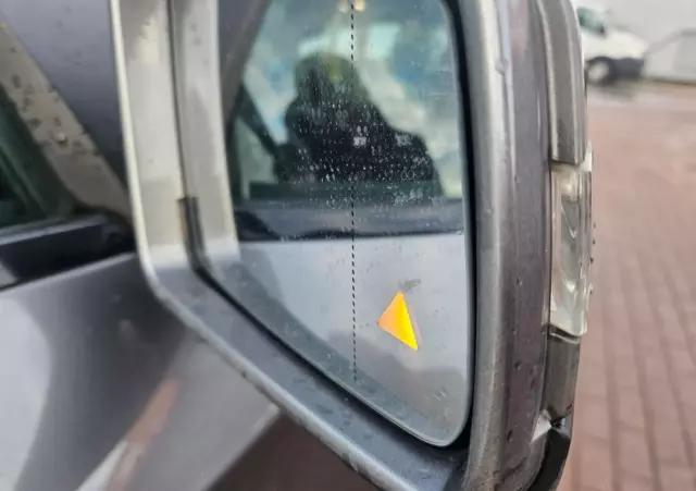 MERCEDES-BENZ Klasa A 200 (BlueEFFICIENCY) Urban