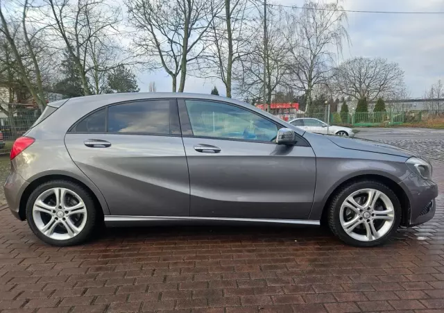 MERCEDES-BENZ Klasa A 200 (BlueEFFICIENCY) Urban