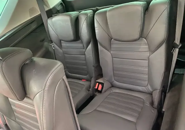 RENAULT Espace 1.6 dCi Energy Initiale Paris EDC 7os