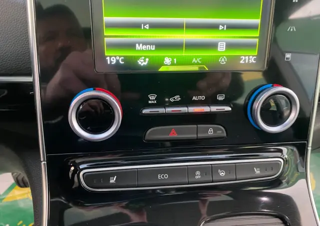 RENAULT Espace 1.6 dCi Energy Initiale Paris EDC 7os