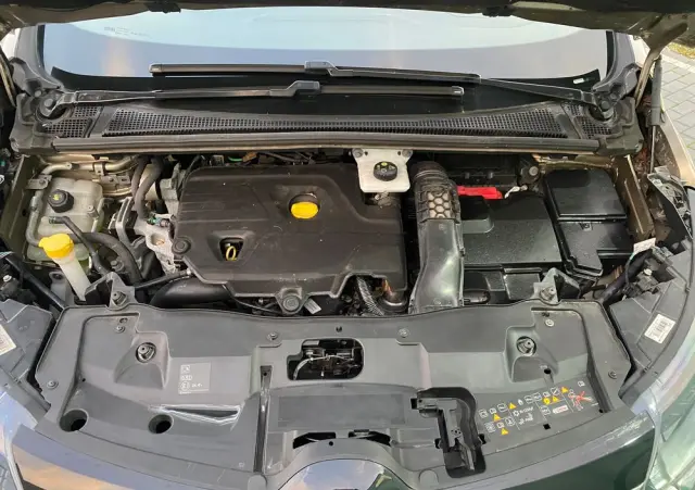 RENAULT Espace 1.6 dCi Energy Initiale Paris EDC 7os