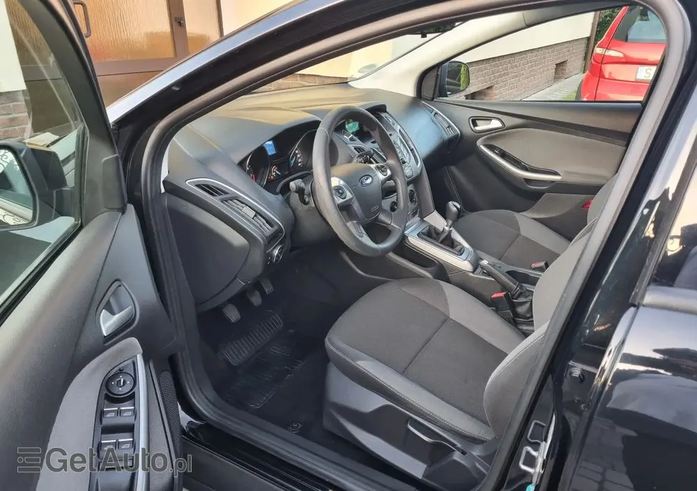 FORD Focus 1.0 EcoBoost Start-Stopp-System Business Edition